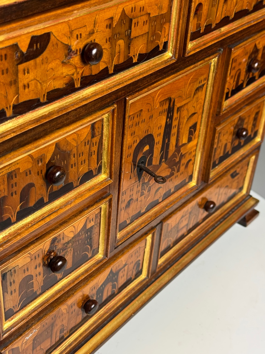 Small 18th-century German Art Cabinet-photo-2