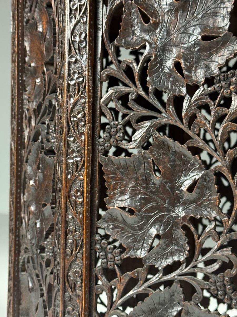 Hand-carved Anglo-indian-style Side Table-photo-4