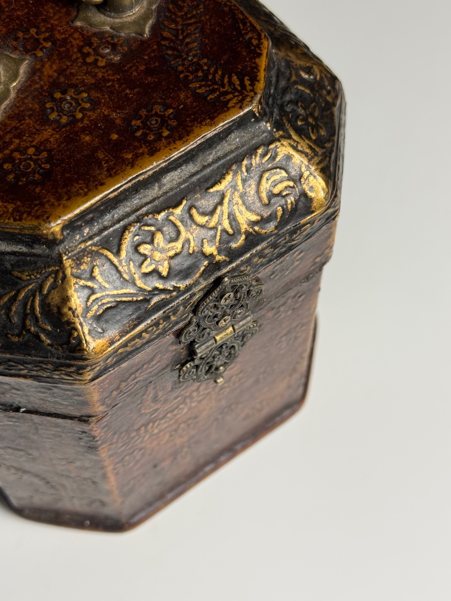 Small Leather Box From The 20th Century-photo-4