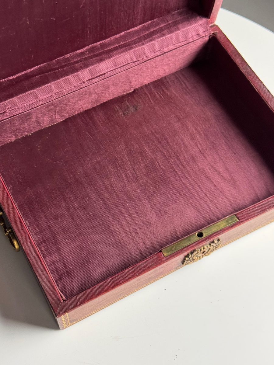 Petit coffret français en cuir rouge-photo-7