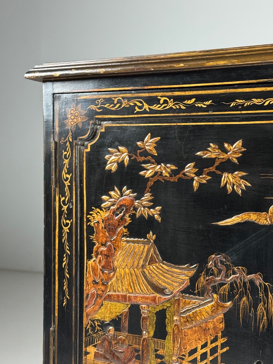 Petit meuble laqué de style chinoiserie, XXe siècle-photo-2