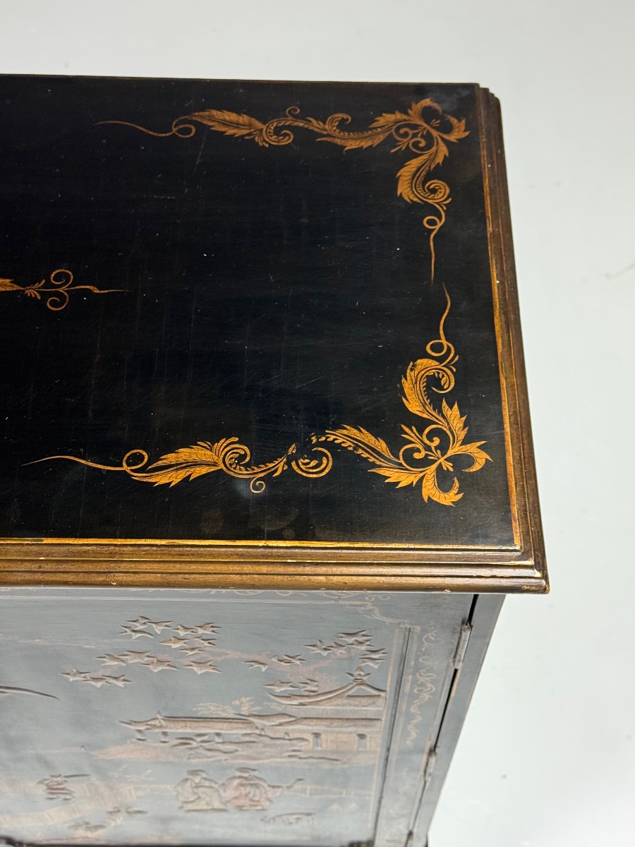 Petit meuble laqué de style chinoiserie, XXe siècle-photo-1