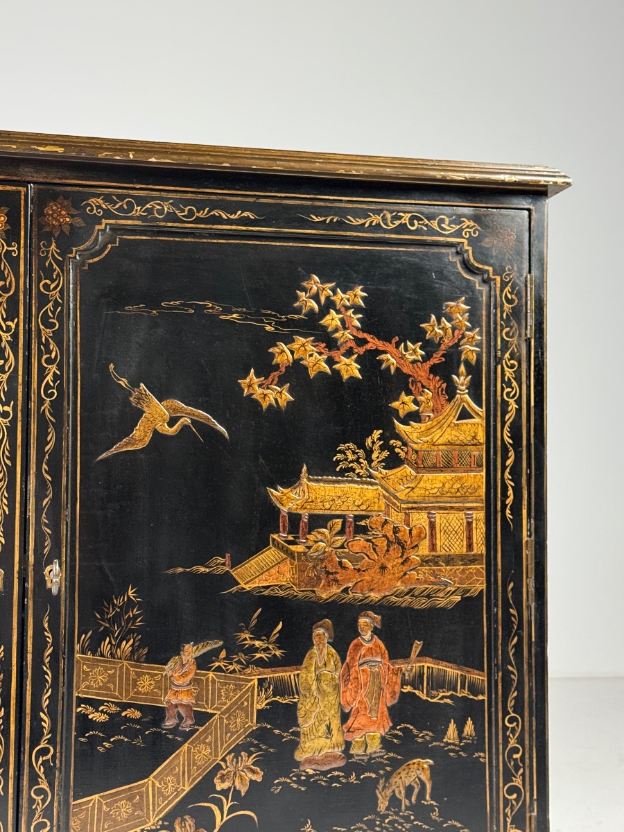 Petit meuble laqué de style chinoiserie, XXe siècle-photo-5