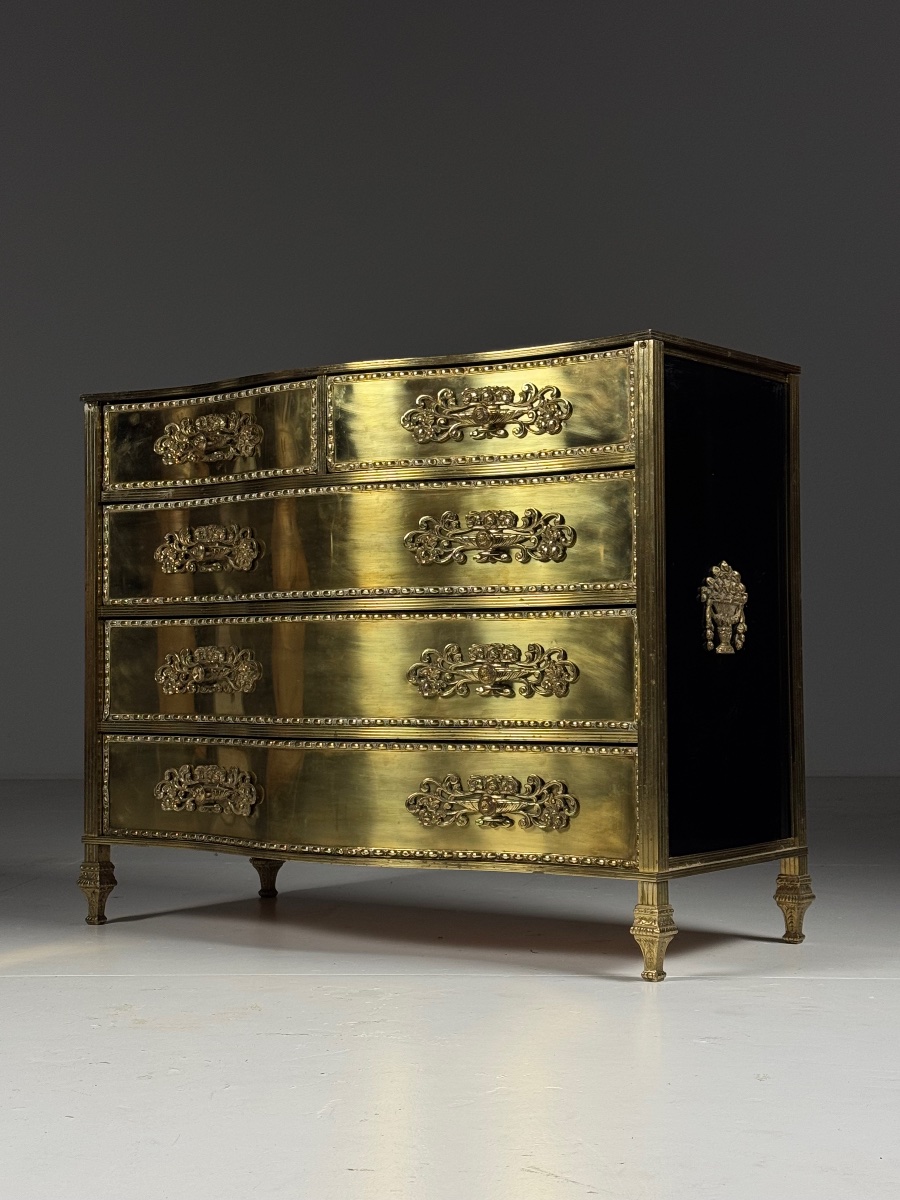 Commode de style mid-century de couleur dorée, d'origine italienne
