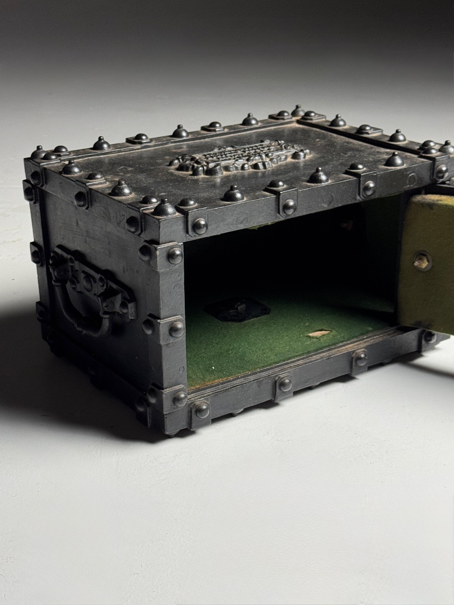 19th-century Bauche Safe-photo-1