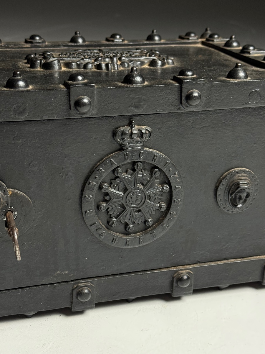 19th-century Bauche Safe-photo-6