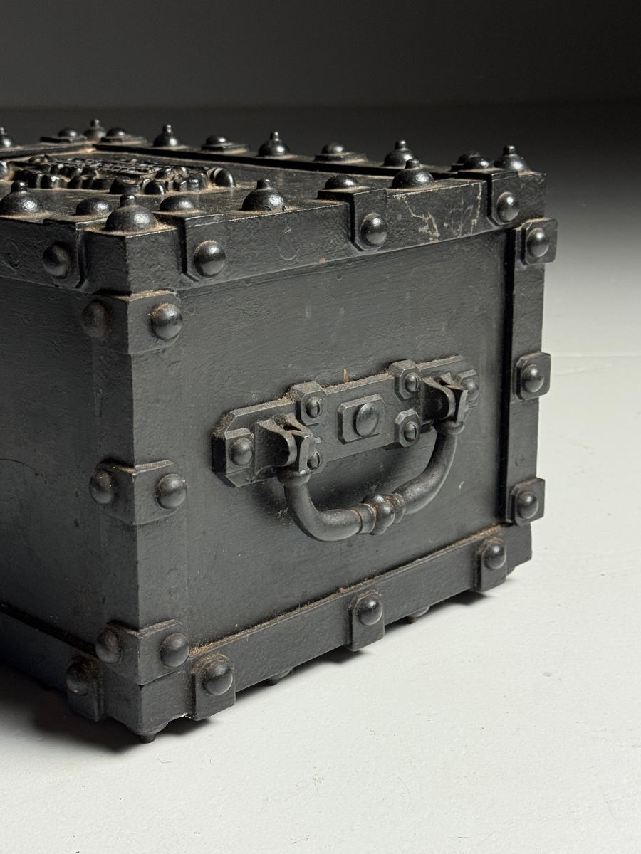 19th-century Bauche Safe-photo-7