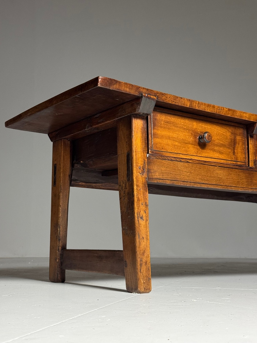 19th-century Spanish Coffee Table-photo-4
