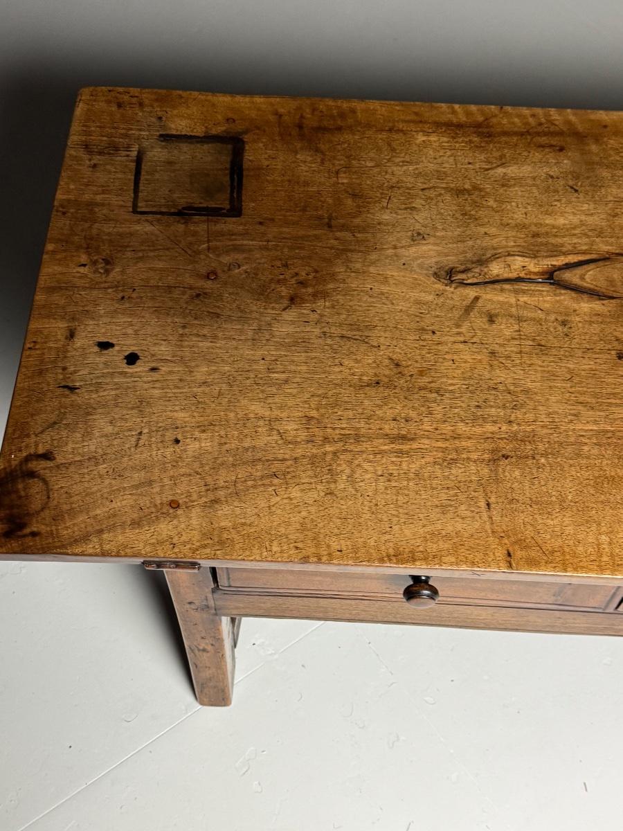 19th-century Spanish Coffee Table-photo-3