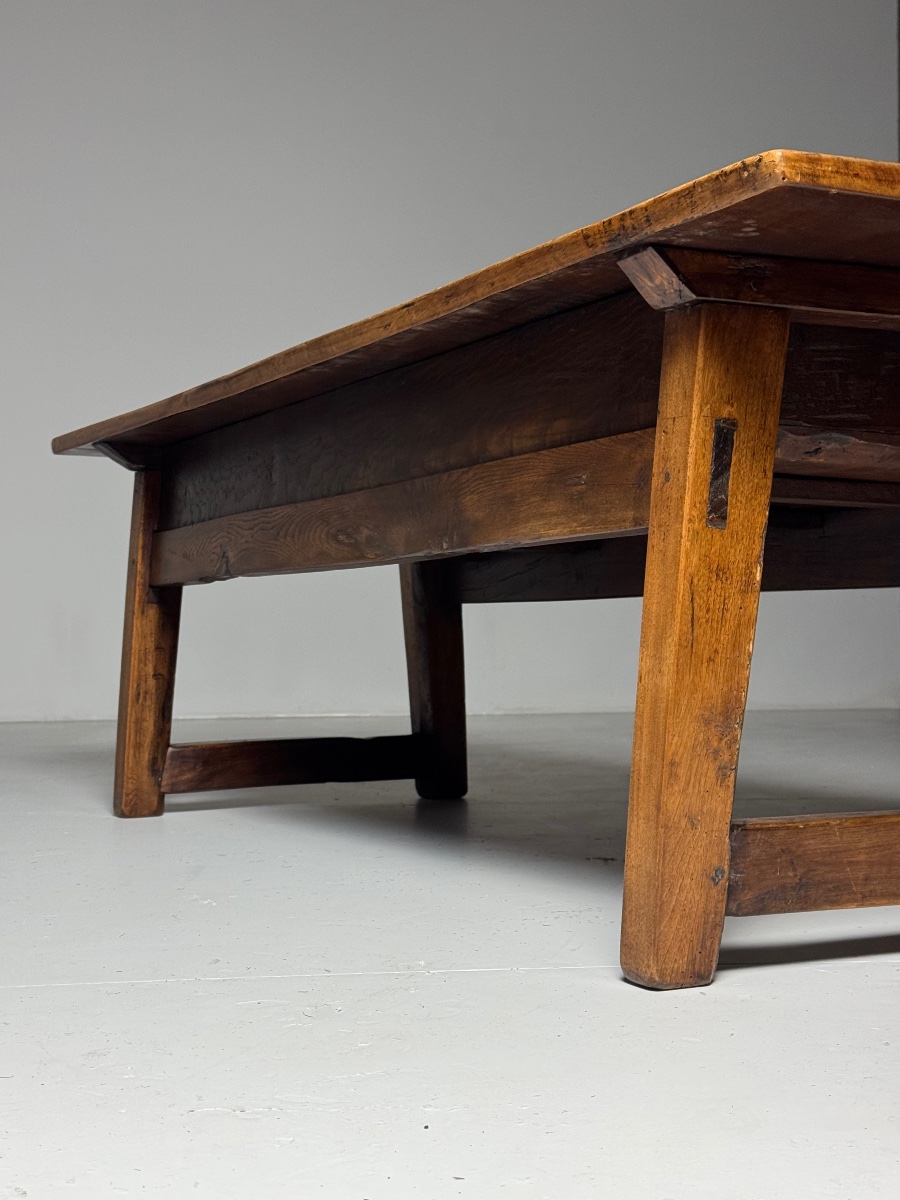 19th-century Spanish Coffee Table-photo-6