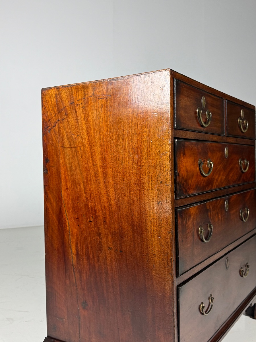 English Chest Of Drawers Ca. 1800-photo-2