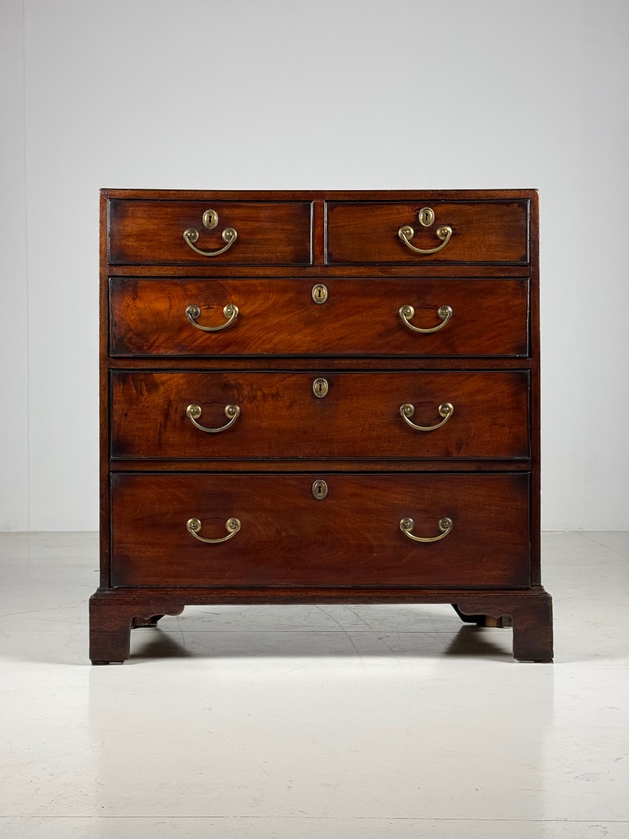English Chest Of Drawers Ca. 1800