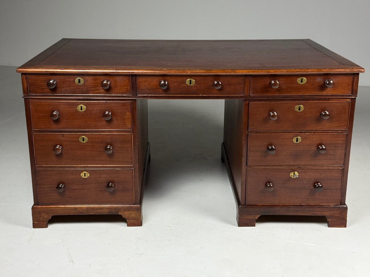 19th-century Mahogany Double Desk-photo-2