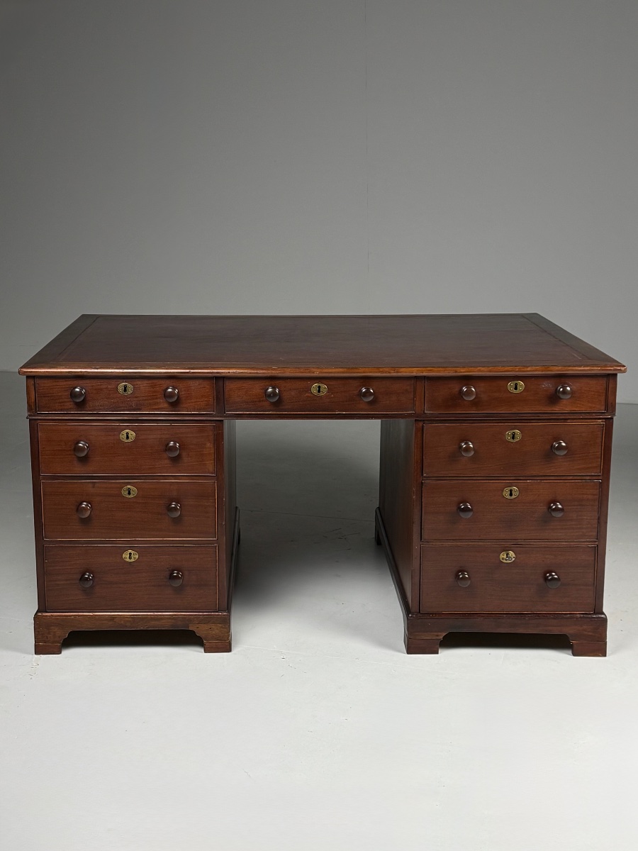 19th-century Mahogany Double Desk-photo-4