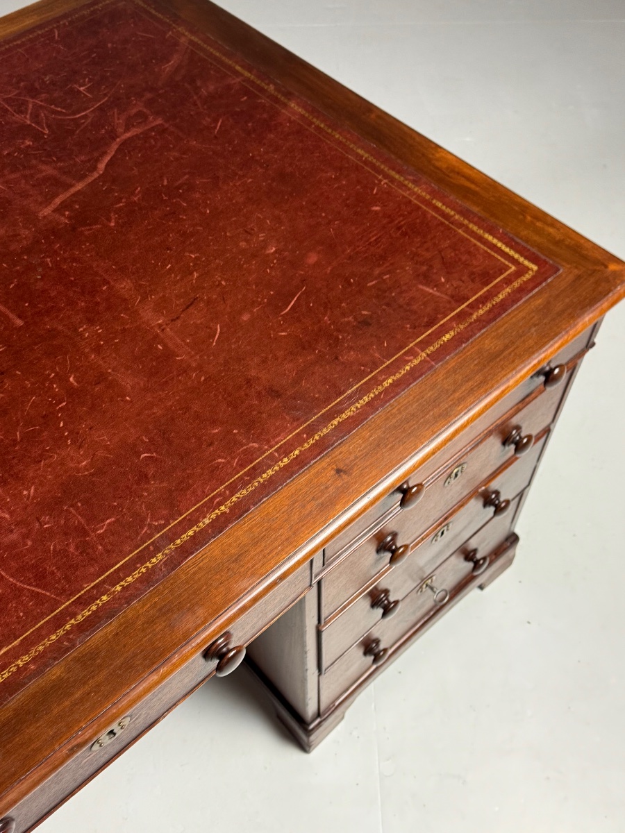 19th-century Mahogany Double Desk-photo-6