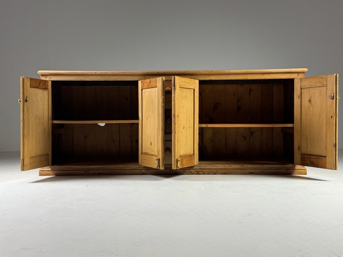 19th-century English Pine Sideboard-photo-3