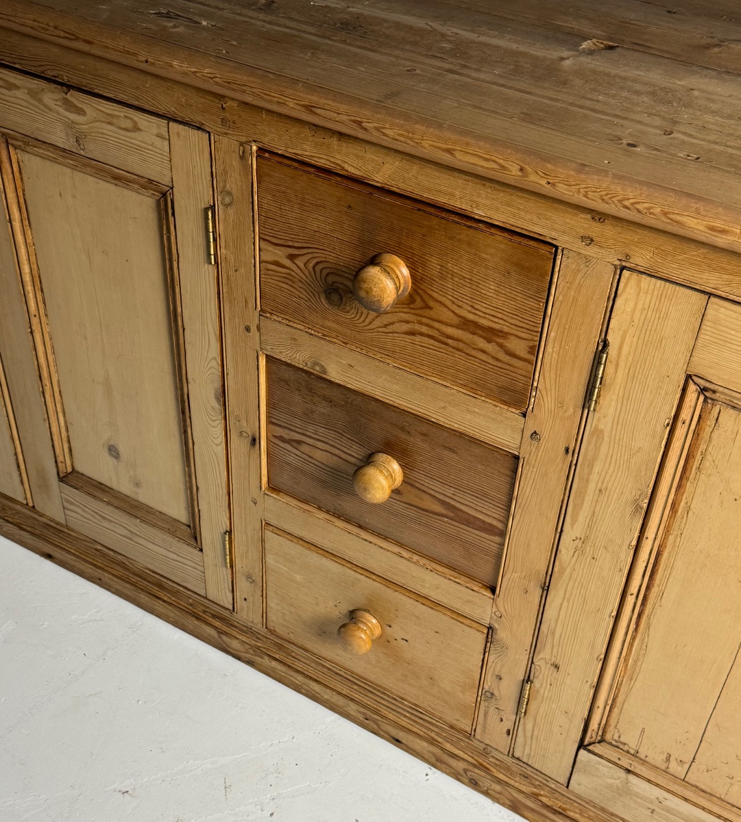 19th-century English Pine Sideboard-photo-6