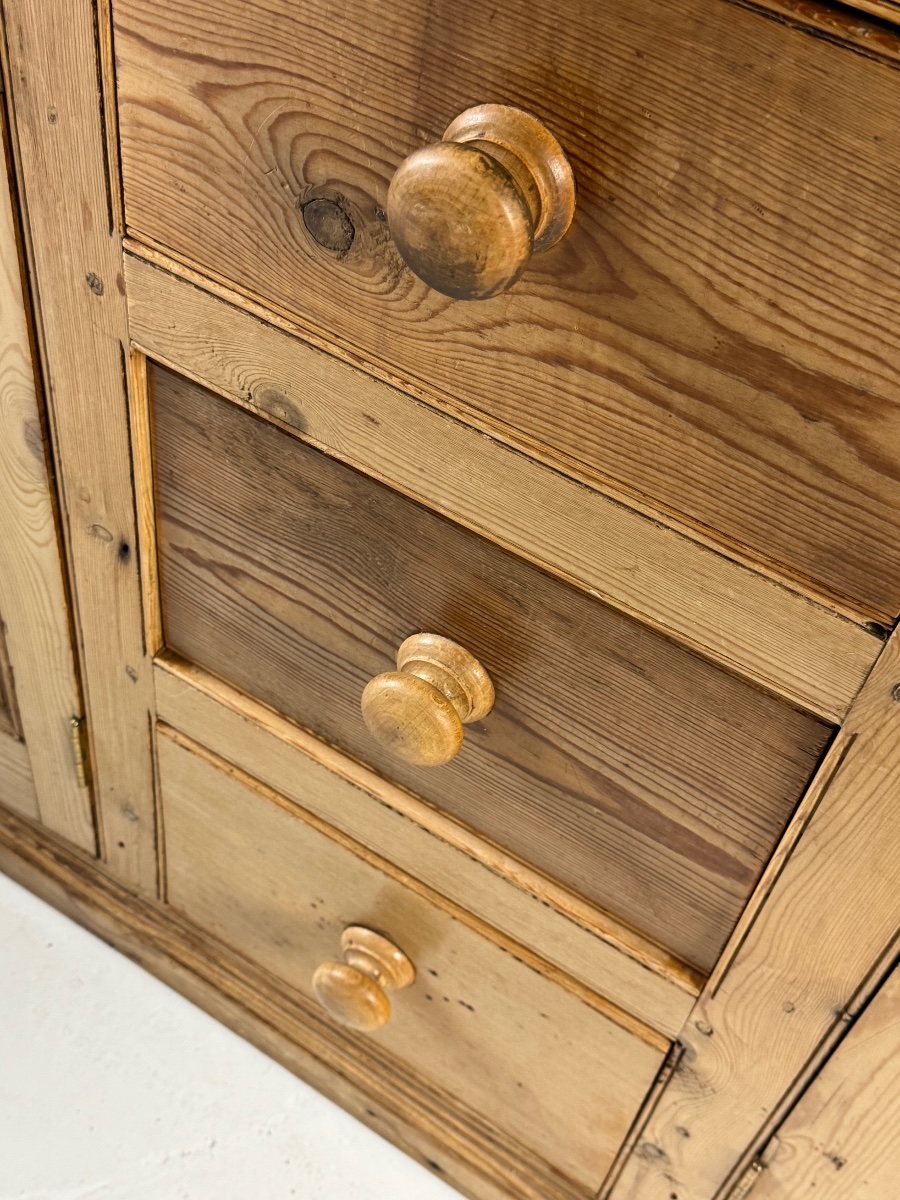 19th-century English Pine Sideboard-photo-7