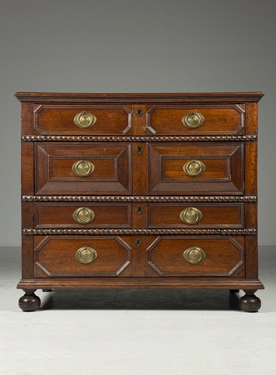 Commode anglaise du XVIIe siècle en chêne-photo-3