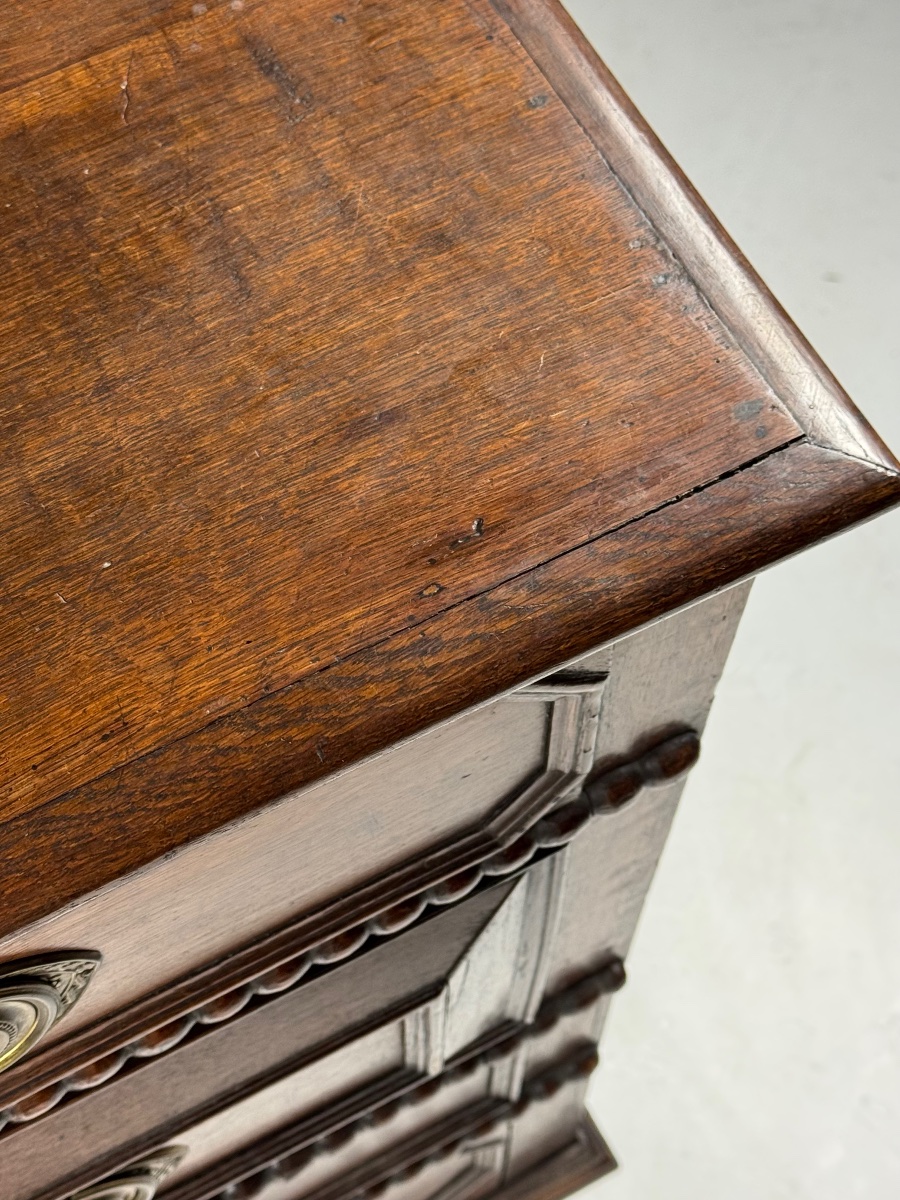 Commode anglaise du XVIIe siècle en chêne-photo-5