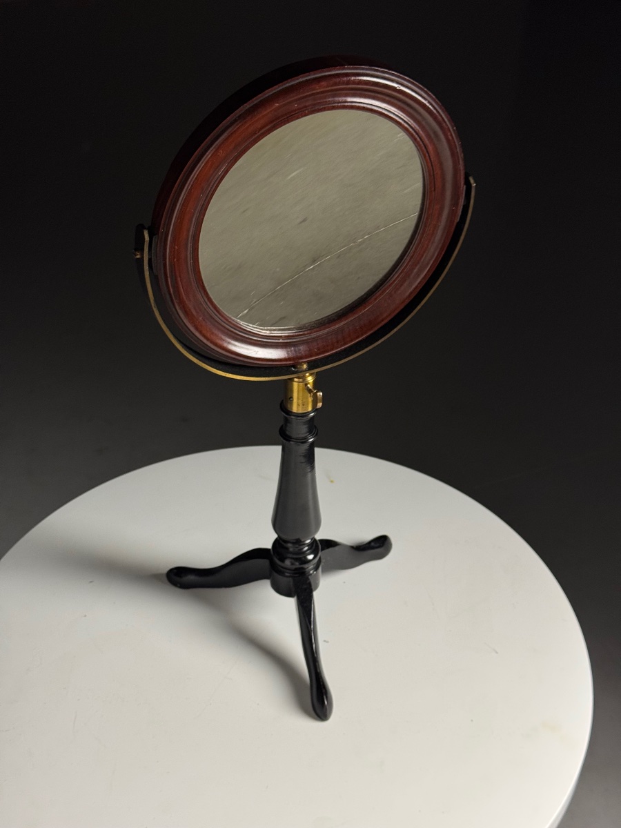 English Mahogany Makeup Mirror-photo-3