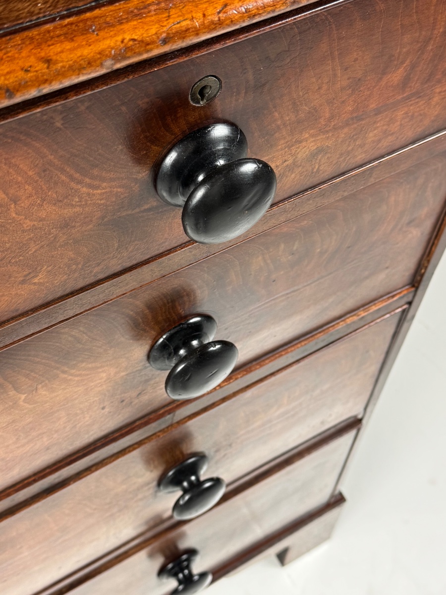 Commode en acajou du XIXe siècle-photo-3