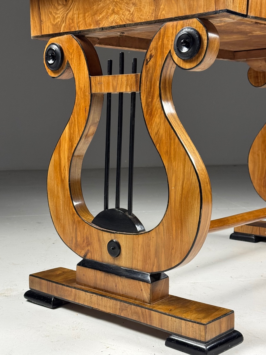 Bureau de style Biedermeier, XIXe siècle-photo-1