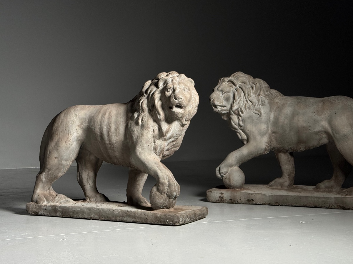 Lions de Médicis en pierre composite