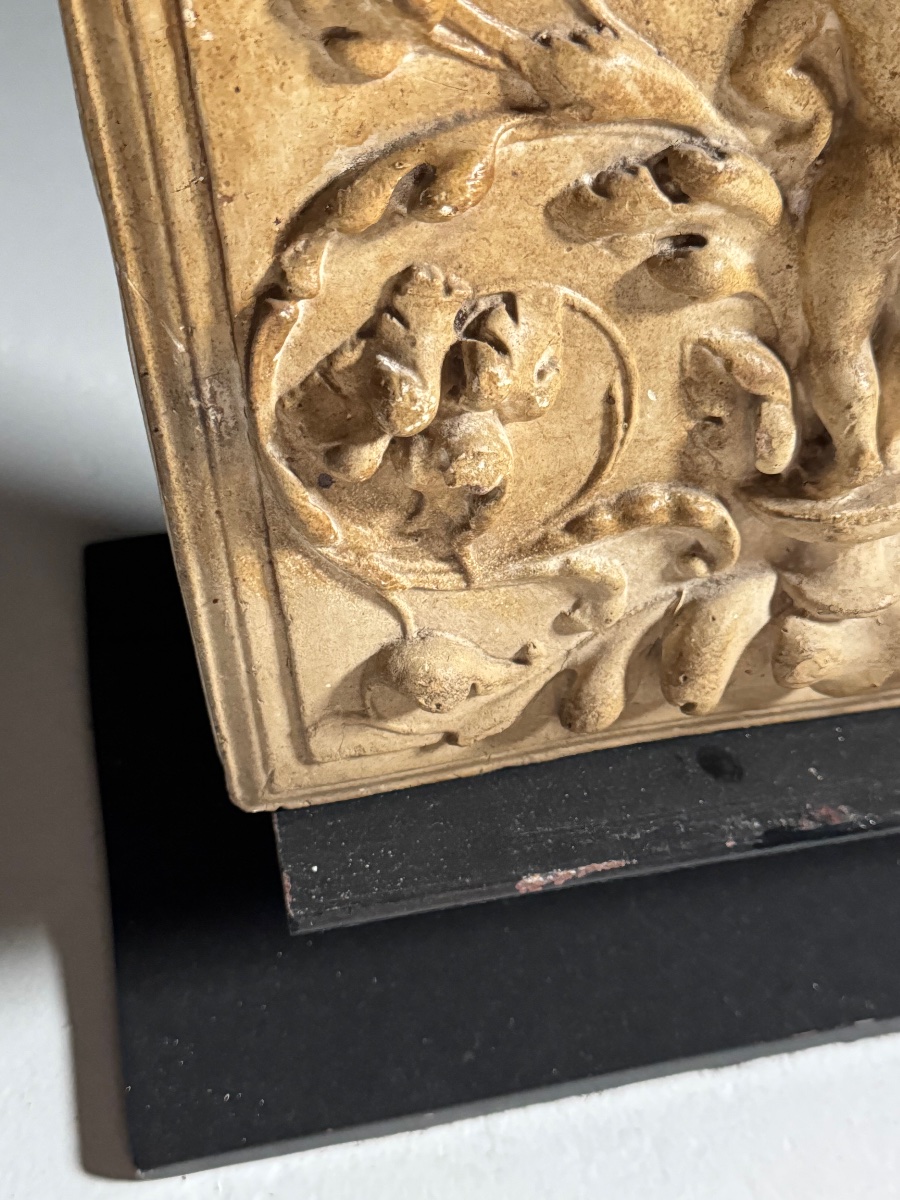 Small 19th-century Plaster Panel-photo-2