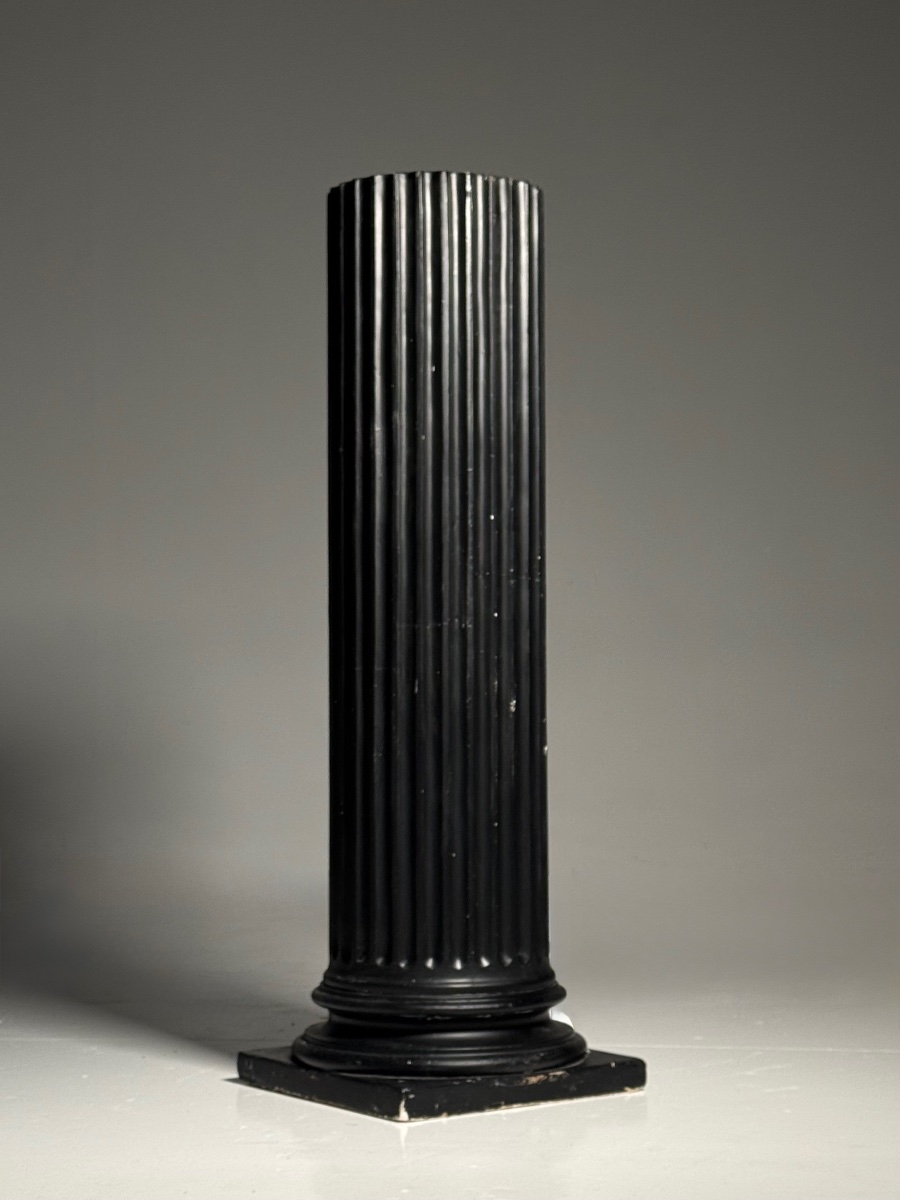 Colonne néoclassique en plâtre noir-photo-3