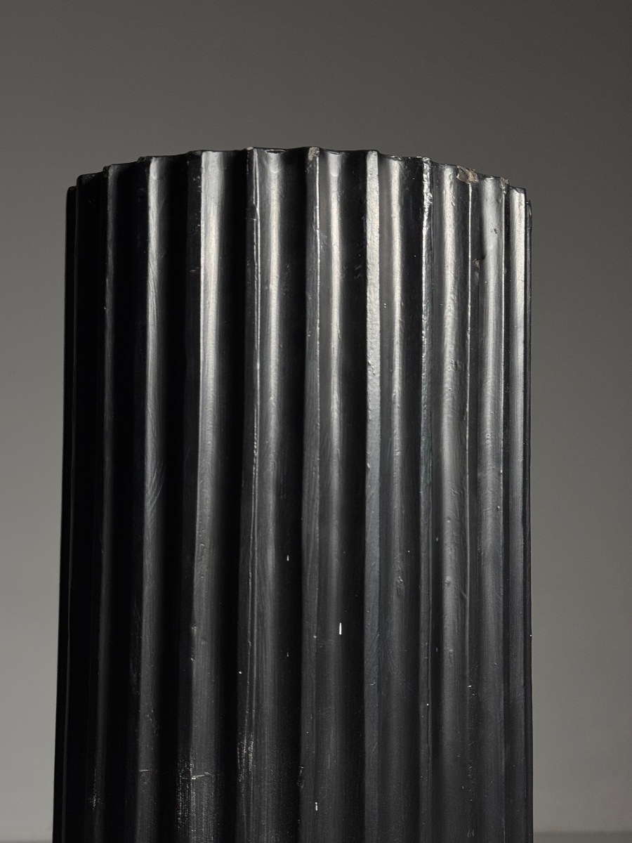 Colonne néoclassique en plâtre noir-photo-5