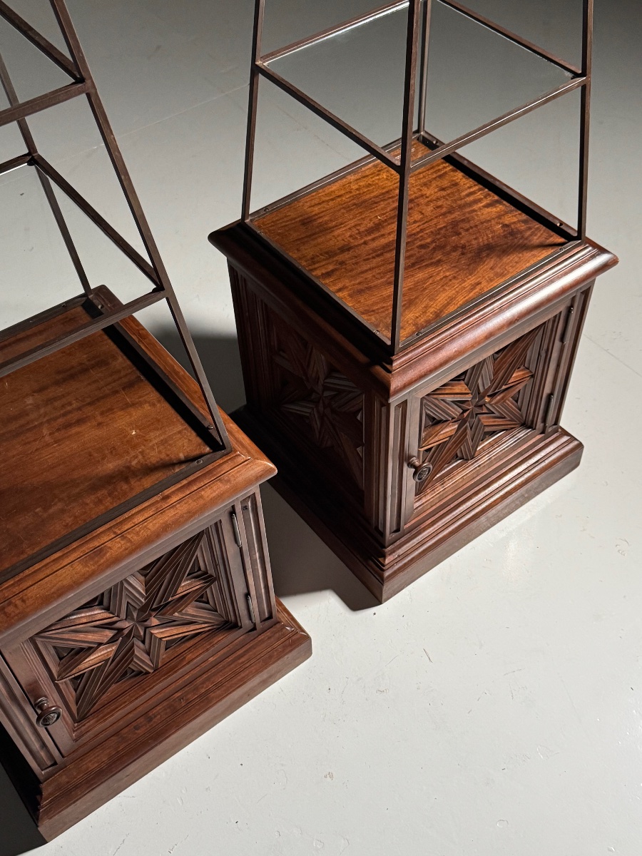 Set Of 2 Obelisk-shaped Shelves-photo-4