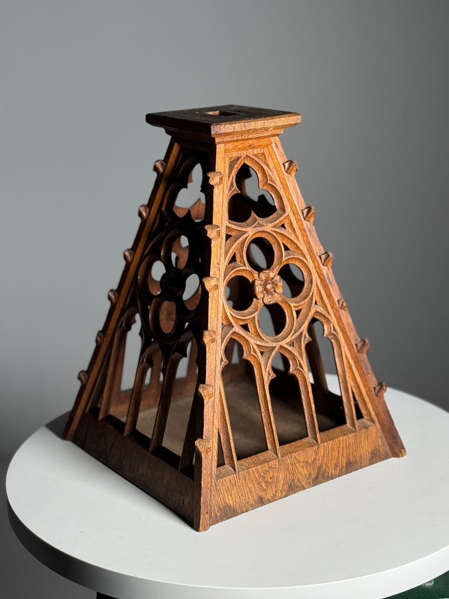 A Gothic-style Masterpiece