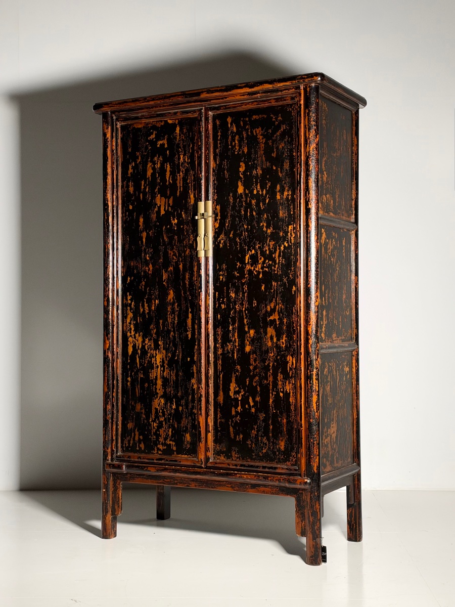 Garde robe asiatique de la fin du XXe siècle