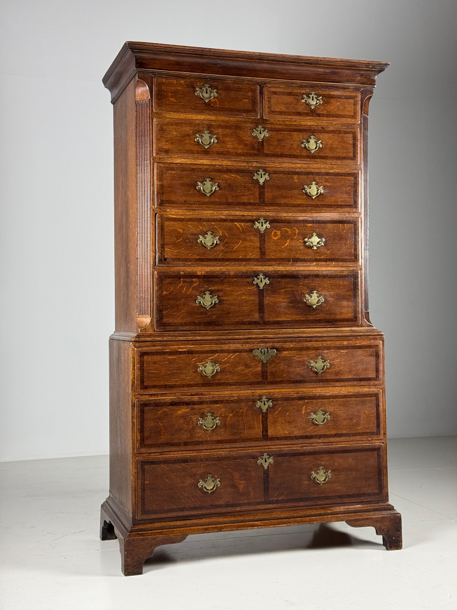 19th-century English Chest Of Drawers