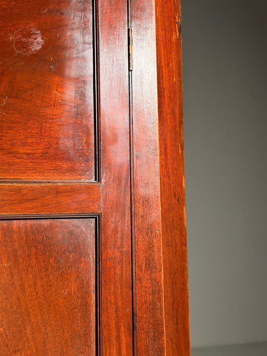 Small 19th-century English Corner Cabinet Made Of Mahogany-photo-4