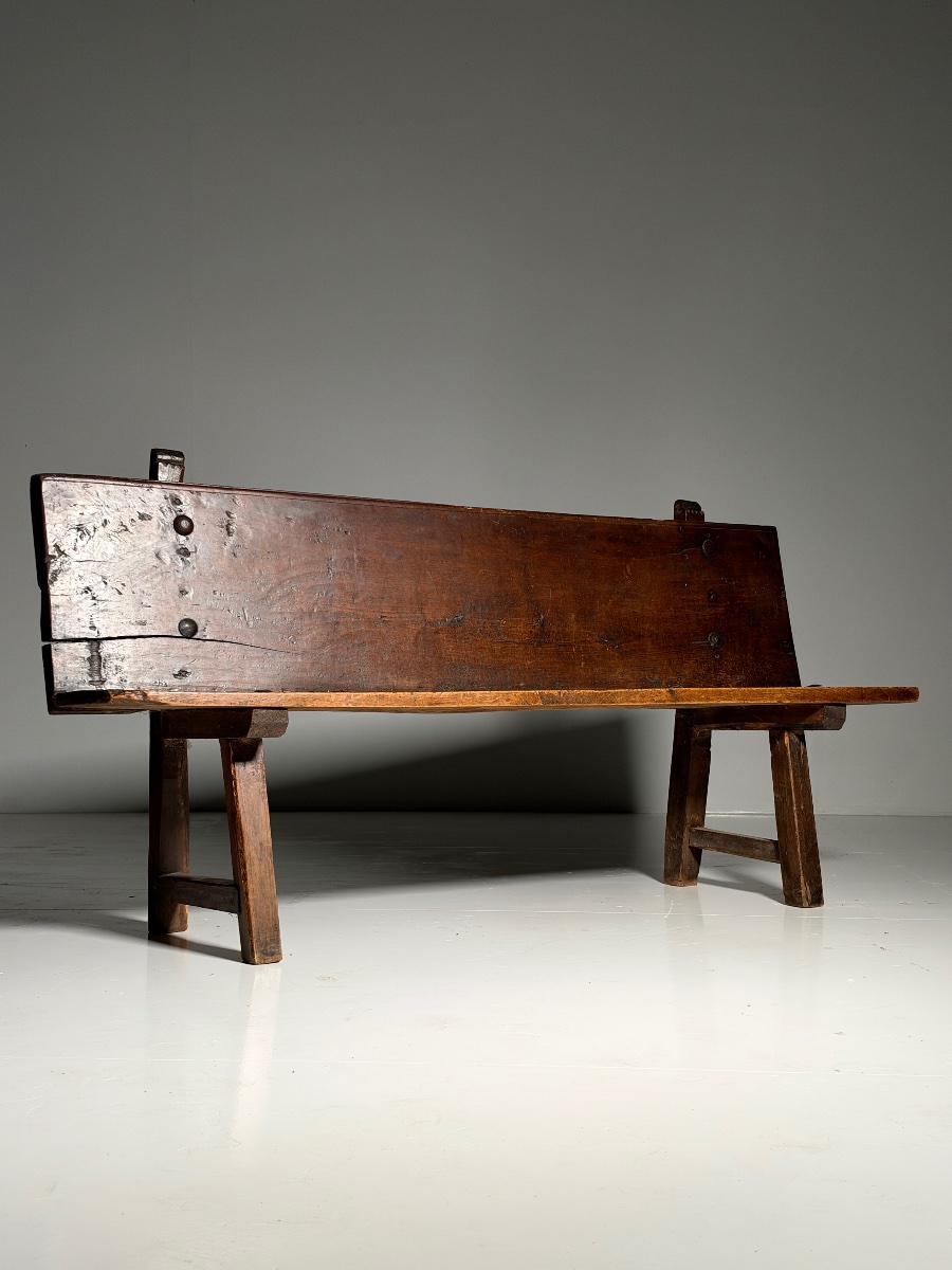 18th-century Spanish Bench-photo-1