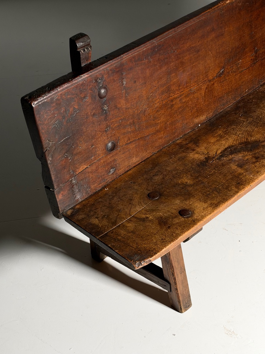 18th-century Spanish Bench-photo-2