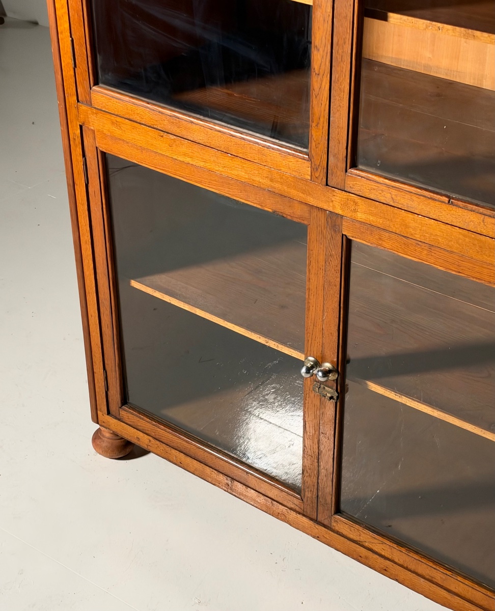 Vintage Oak Display Cabinet-photo-4
