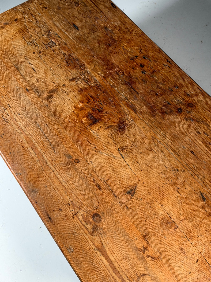 Rustic-style Pine Coffee Table-photo-5