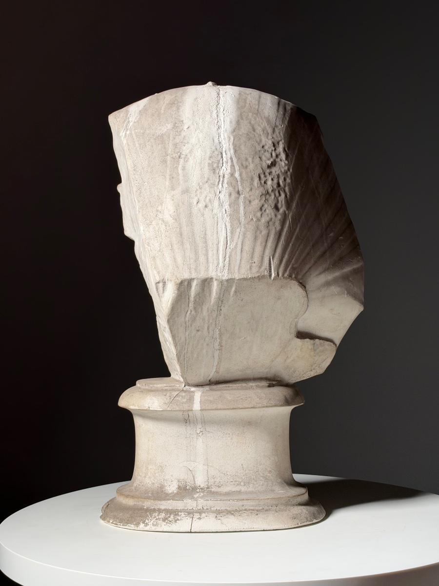 Buste en plâtre d'un pharaon égyptien-photo-2