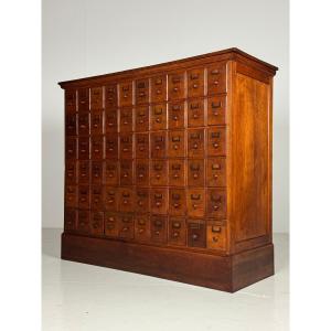 Armoire d'Apothicaire En Chêne