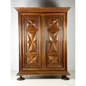 Cabinet français Bourguignon ca. 1700