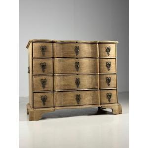 Danish Chest Of Drawers Circa 1800-1820 In Oak