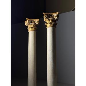 Colonnes du XVIIIe siècle avec chapiteaux dorés