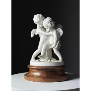 Statue en porcelaine biscuit Puttis 1920
