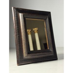 Cadre à bords ondulés, miroir brun, XXe siècle