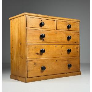 Commode en pin anglais du XIXe siècle