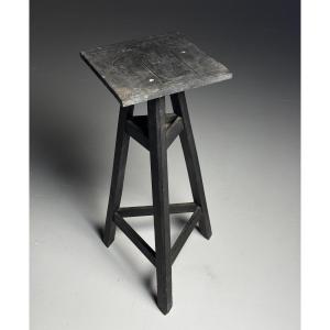 Socle de sculpture noir antique