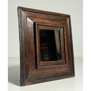 Miroir à cadre mouluré, XVIIIe siècle